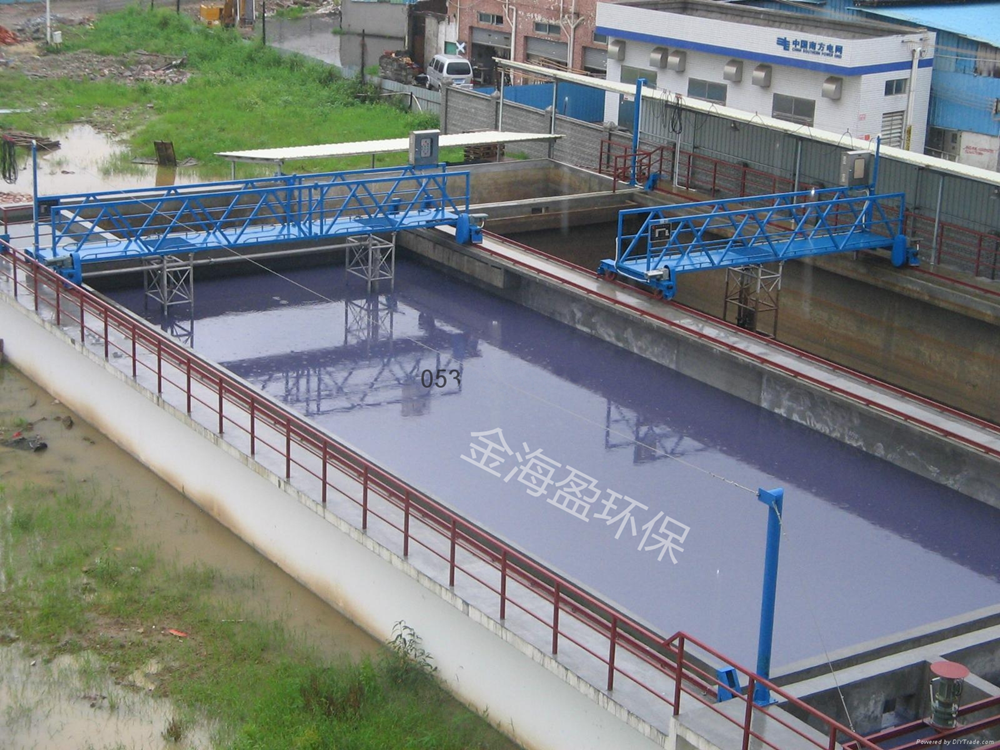 行車(chē)式刮吸泥機.png